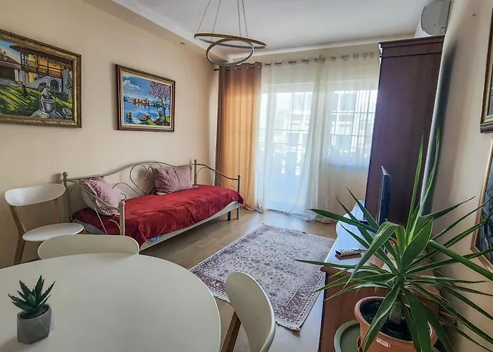 Julio Tirana Center Apartment