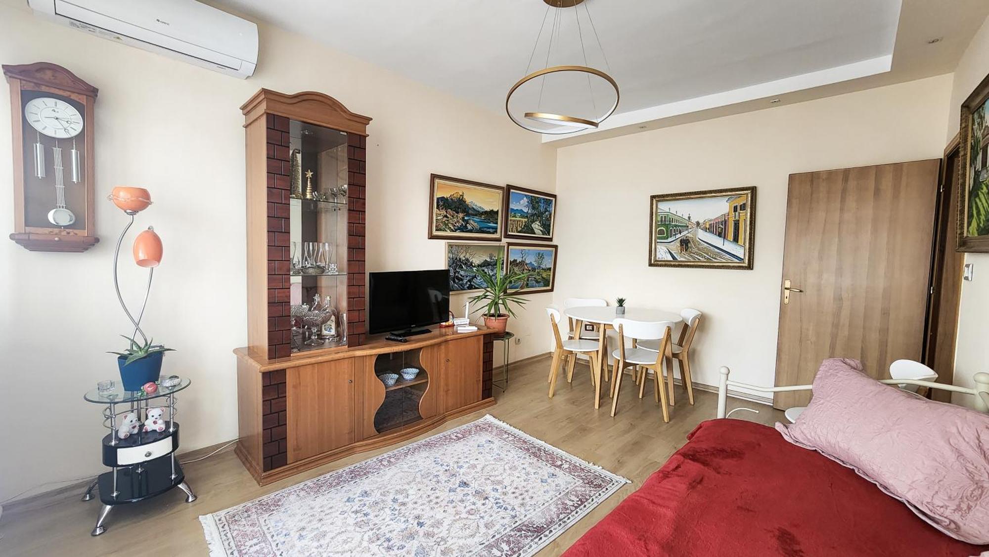 Apartament Julio Center *